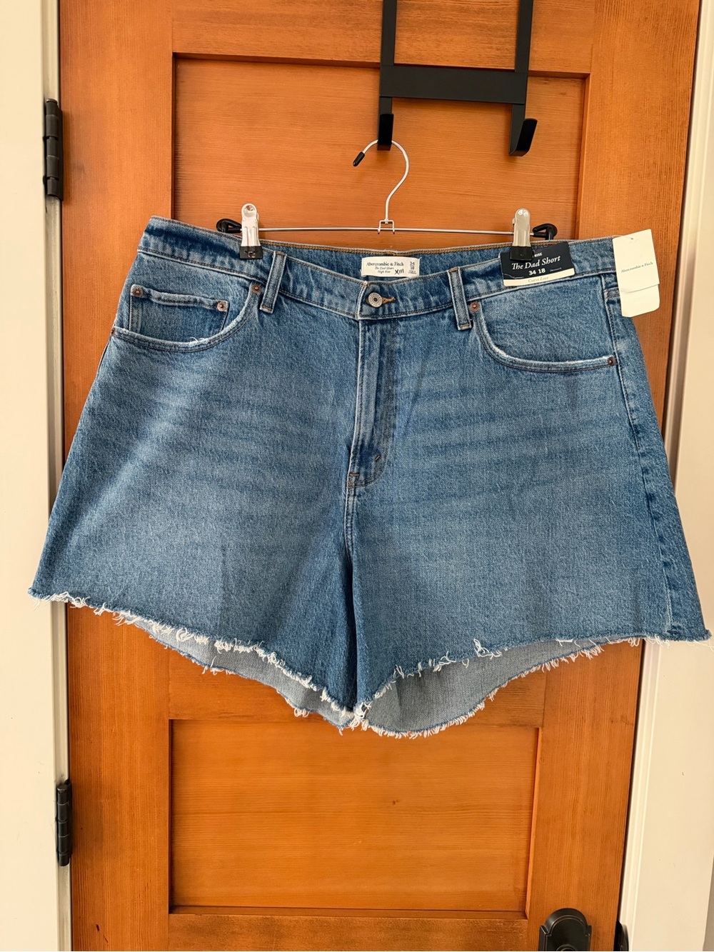 Abercrombie & Fitch Curve Love High Rise Dad Short - Size 18/34